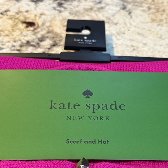 NEW kate spade new york Jeweled Bow Knit Beanie & Scarf Set In Marker Pink - Picture 4 of 9